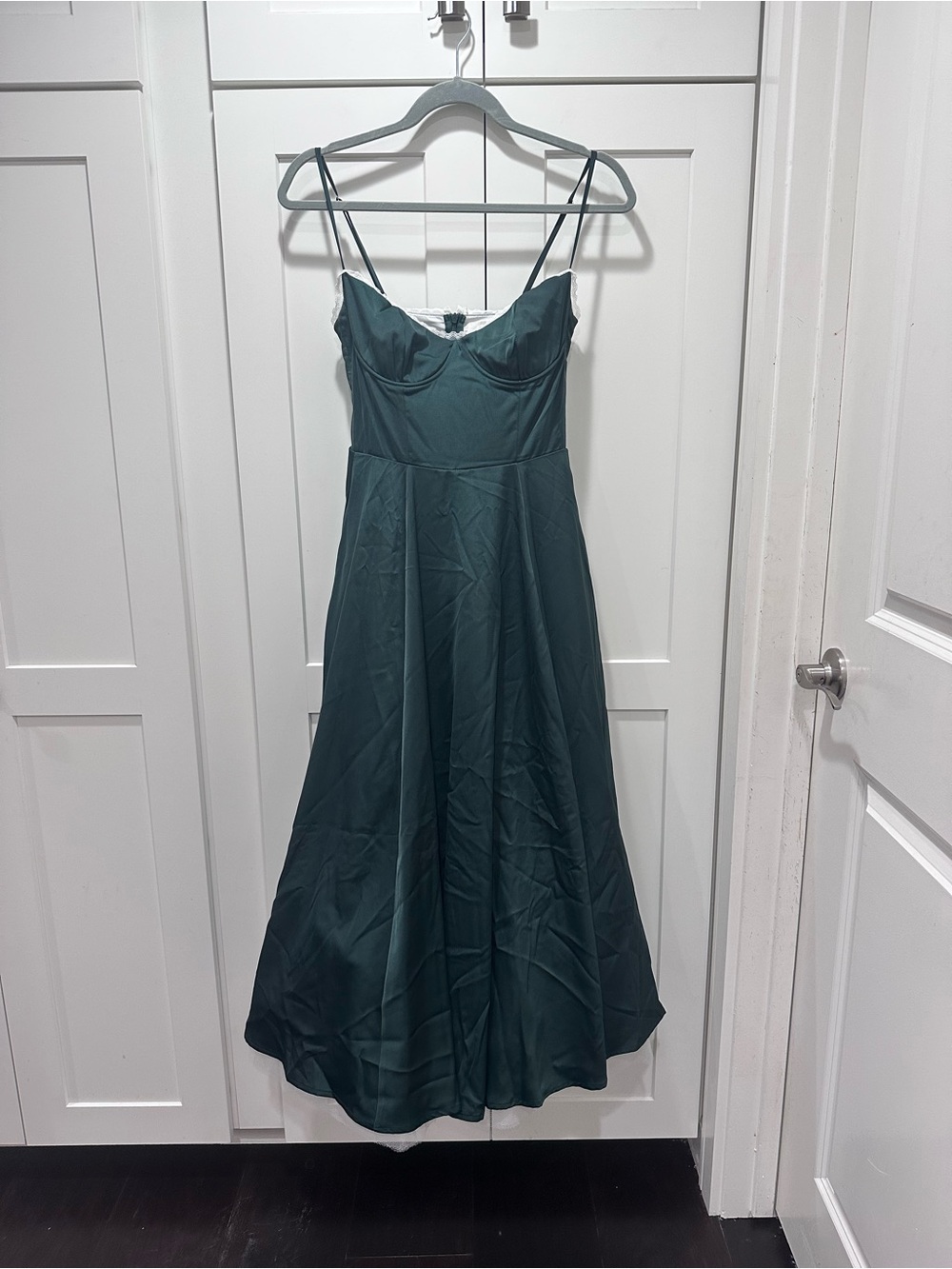 Almond Muse Selene Dress - Picture 4 of 10